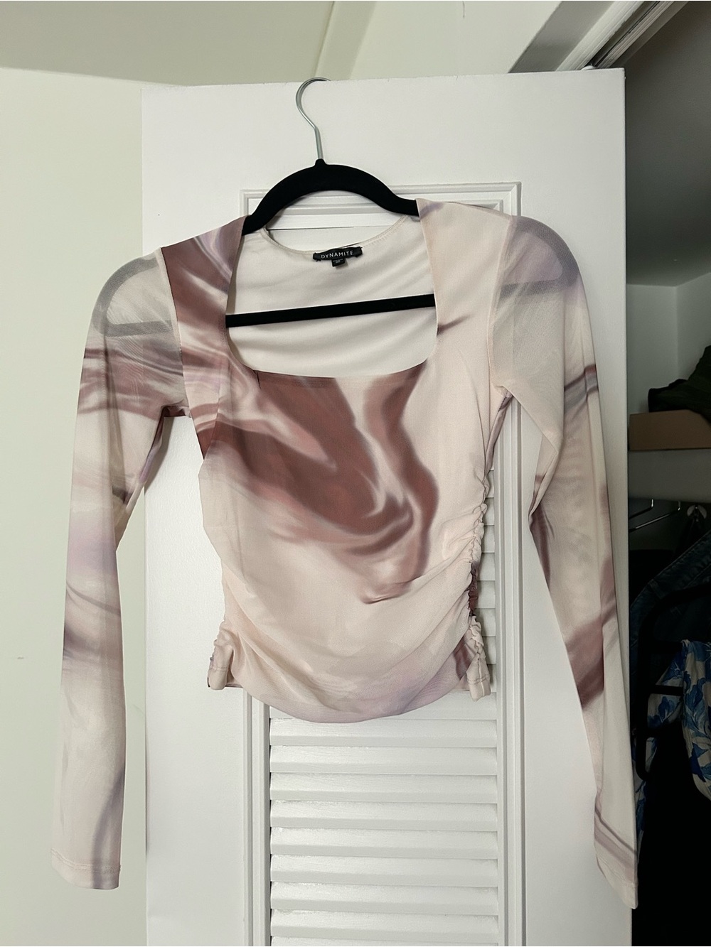 Dynamite Mauve Swirl Mesh Ruched Long Sleeve Top